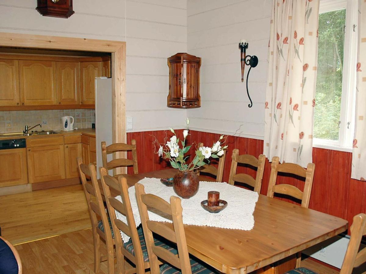 Three-Bedroom Holiday Home In Isfjorden Torvik Exteriör bild